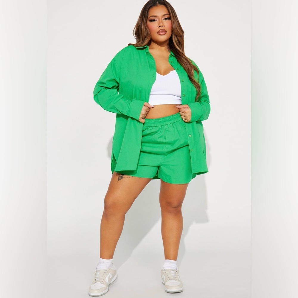 NWT Fashion Nova Bailey Button Up Short Set